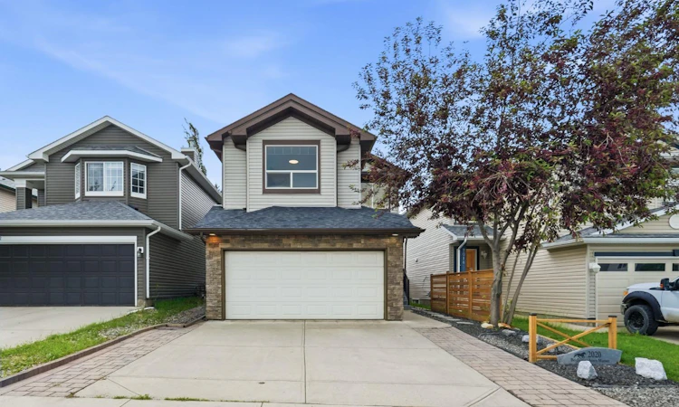 2020 Bridlemeadows Manor SW