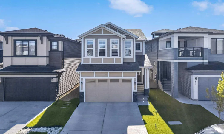 274 Lucas Place NW