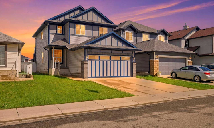 38 Saddleland Crescent NE
