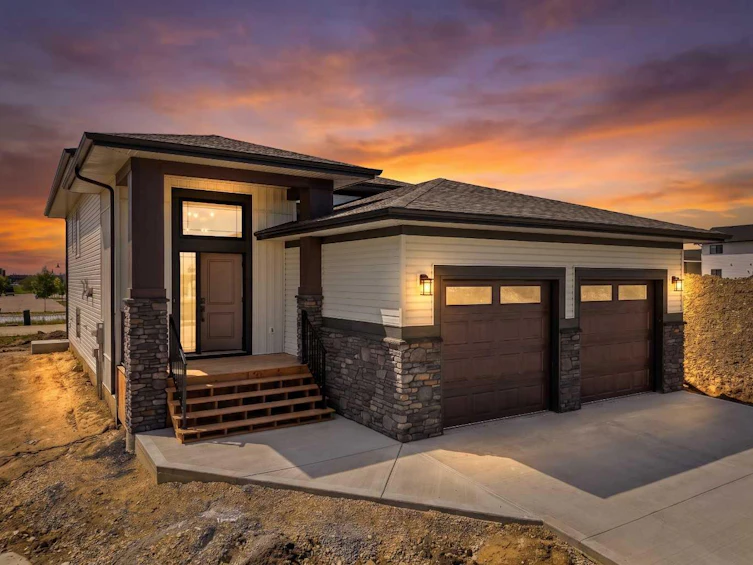 46 Tagish Avenue, Red Deer, AB, T4P 0Y7