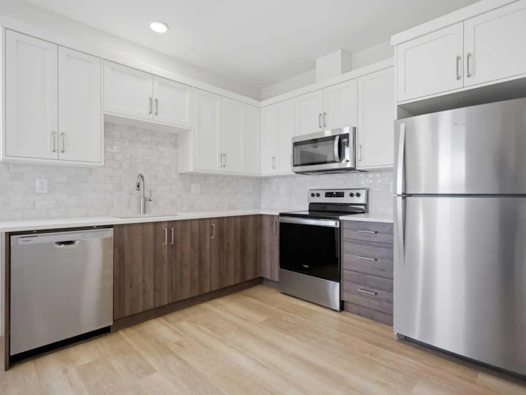 46 Tagish Avenue, Red Deer, AB, T4P 0Y7 - 35