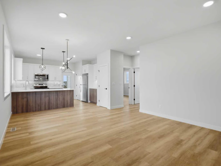 46 Tagish Avenue, Red Deer, AB, T4P 0Y7 - 13