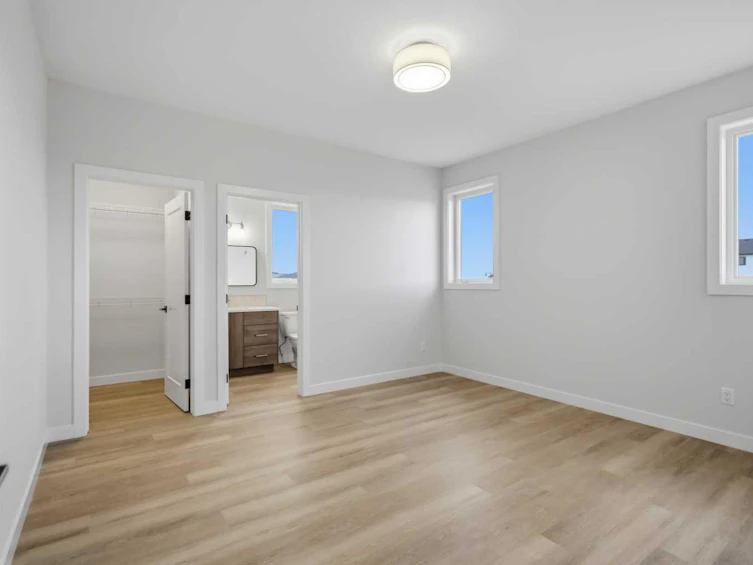 46 Tagish Avenue, Red Deer, AB, T4P 0Y7 - 27