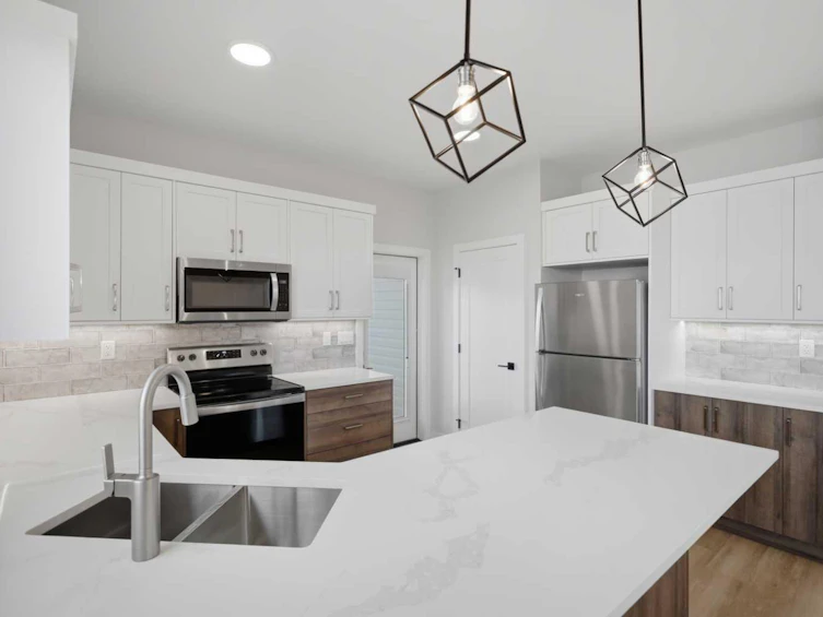 46 Tagish Avenue, Red Deer, AB, T4P 0Y7 - 16