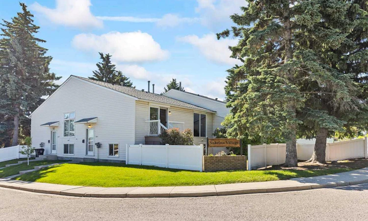 101 Sabrina Way SW