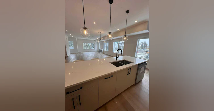4744 Bowness Road, Calgary, AB, T3B 0B4 - 14