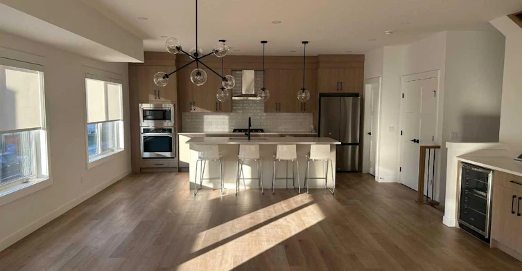 4744 Bowness Road, Calgary, AB, T3B 0B4 - 6