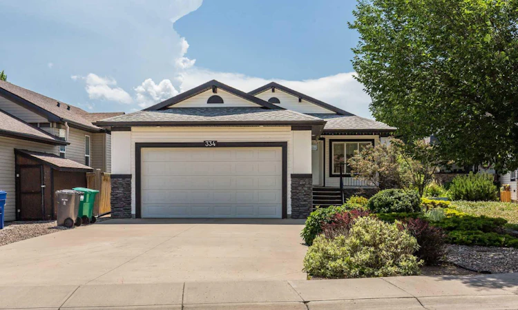 334 Mt Sunburst Way W