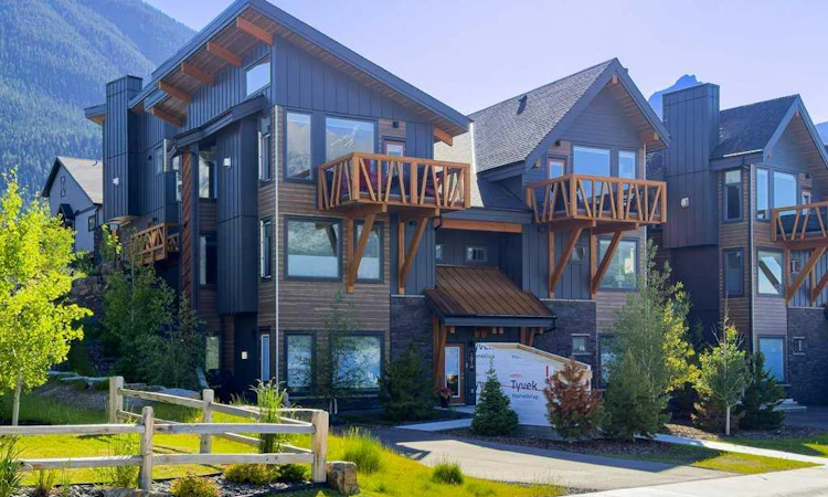 202M-209 Stewart Creek Rise