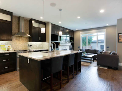 434 22 Avenue NW - 4