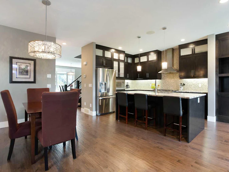 434 22 Avenue NW, Calgary, AB, T2M 1N3 - 8