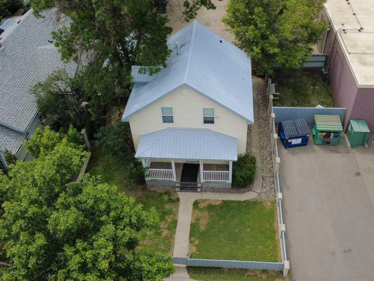 1312 4 Avenue N, Lethbridge, AB, T1H 0L2 - 36