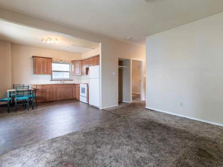 1312 4 Avenue N, Lethbridge, AB, T1H 0L2 - 10