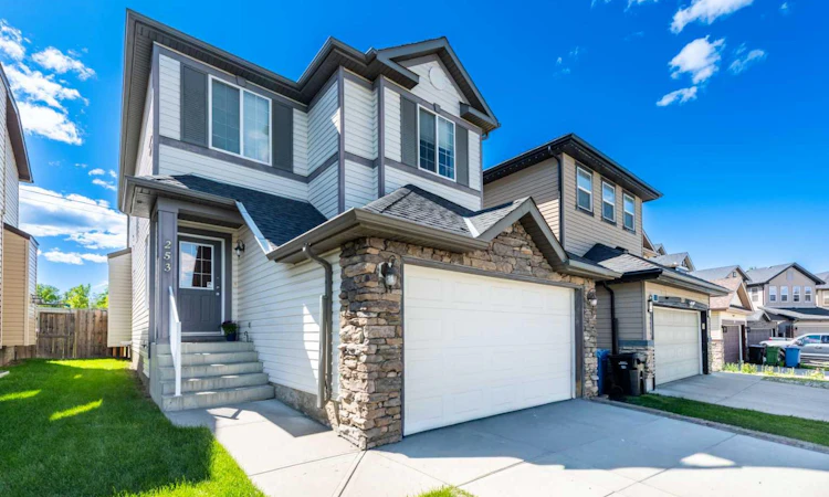 253 Bridleridge View SW