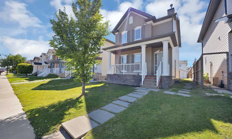 65 Taralake Terrace NE