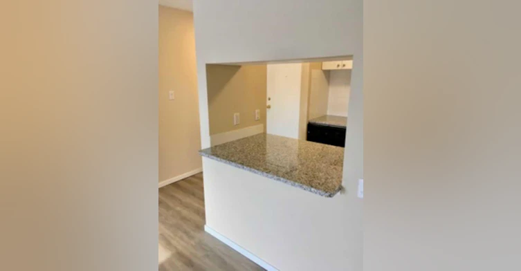 301-405 Columbia Boulevard, Lethbridge, AB, T1K 5R8 - 4