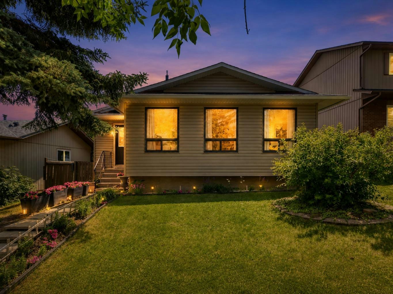 11 Bedford Drive NE, Calgary, AB, T3K 1L2