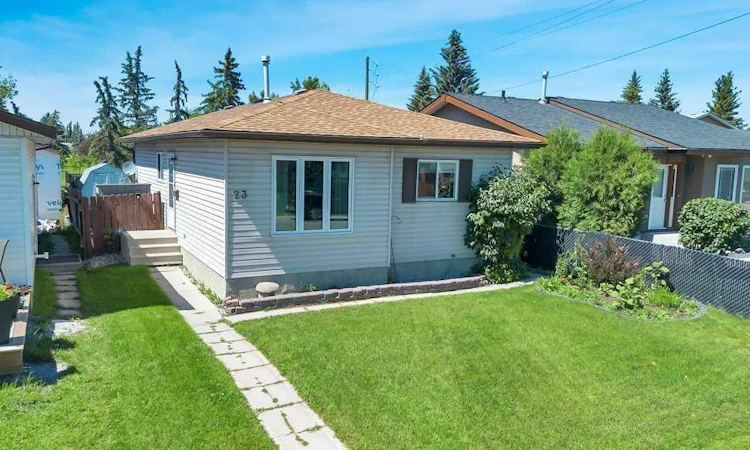 23 Abbercove Road SE
