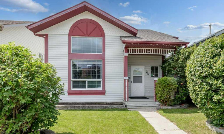 26 Lockwood Avenue
