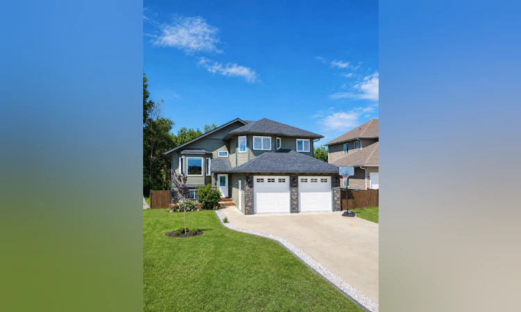42 Riverstone Road