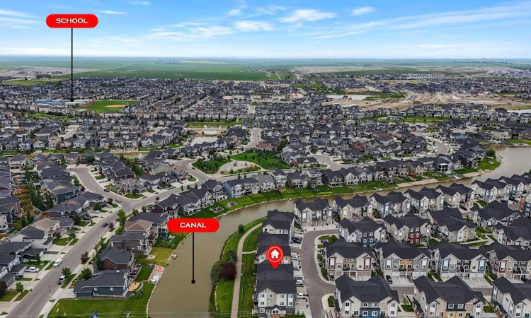 394 Canals Crossing SW