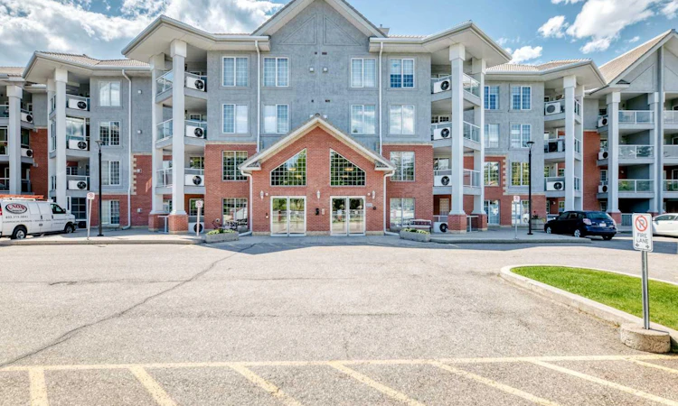 311-8535 Bonaventure Drive SE