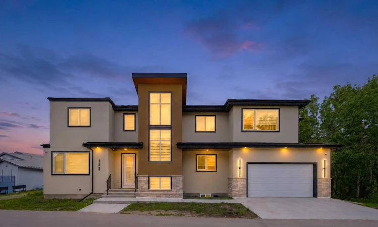 105 Rockhaven Green NW