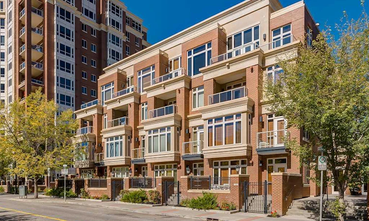 103-660 Eau Claire Avenue SW