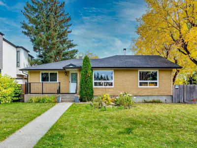 4 Wildwood Drive SW - 2