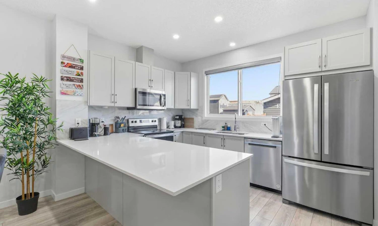 44 Amblefield Avenue NW