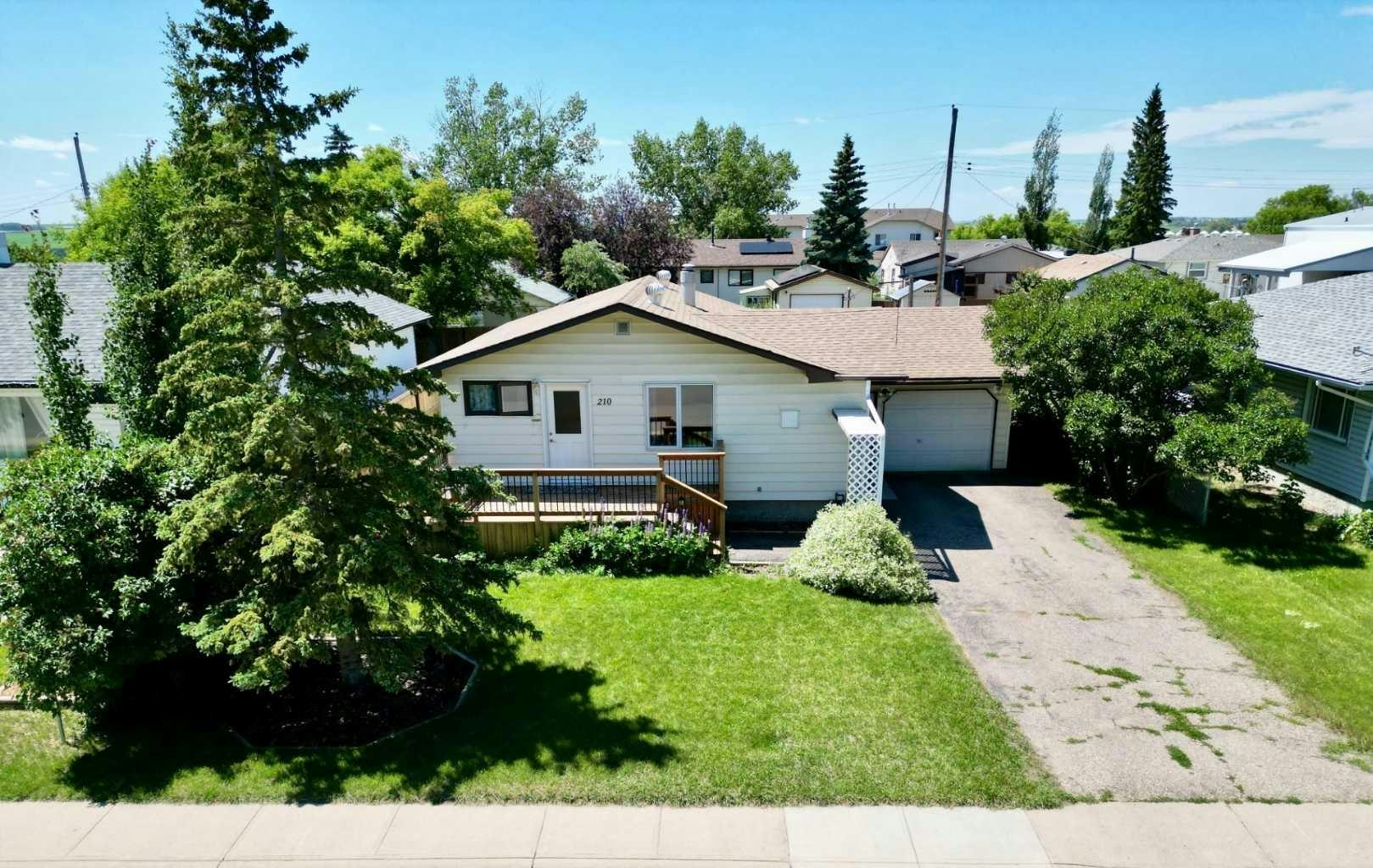 210 1 Street SE, Rural Kneehill County, AB, T0M 1J0