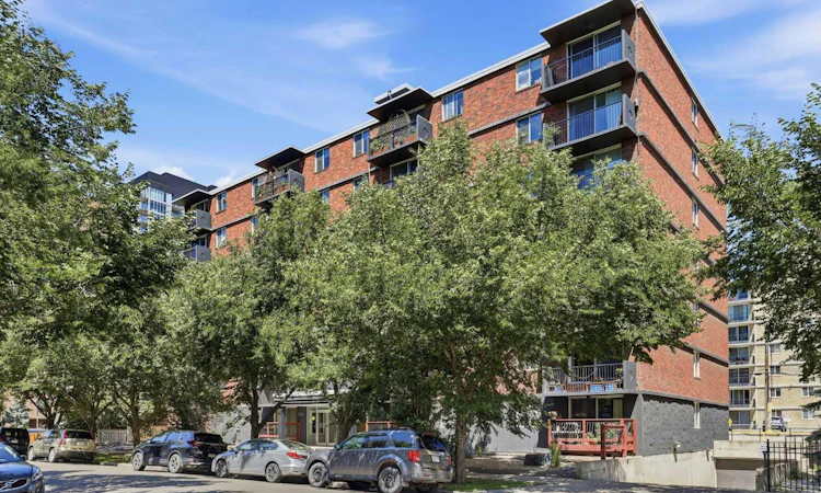 203-1236 15 Avenue SW
