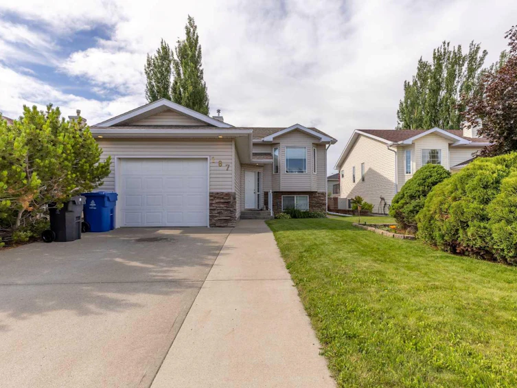 187 Cougar Way N, Lethbridge, AB, T1H 6P4