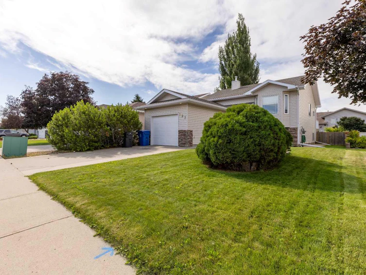 187 Cougar Way N, Lethbridge, AB, T1H 6P4 - 2