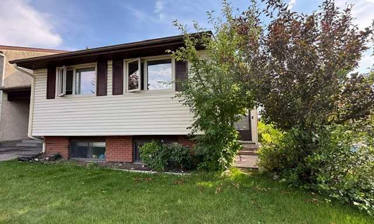 107 Silvergrove Road NW