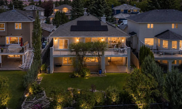410 Mt Sparrowhawk Place SE