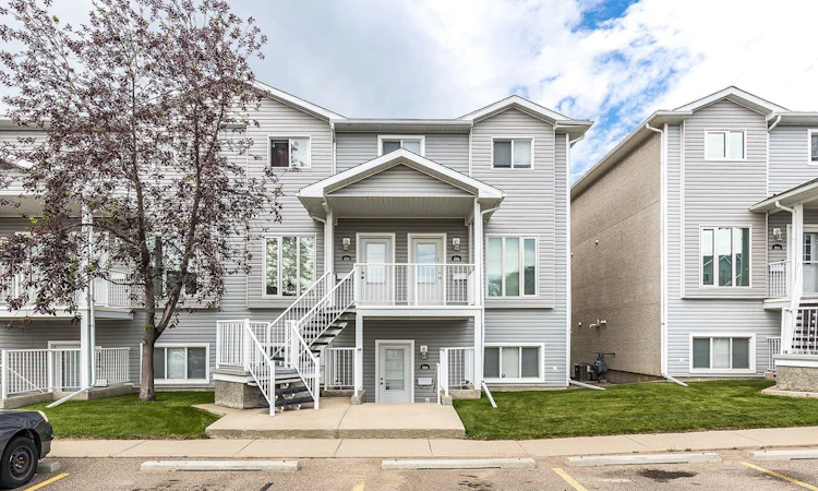 328 Northlands Pointe NE