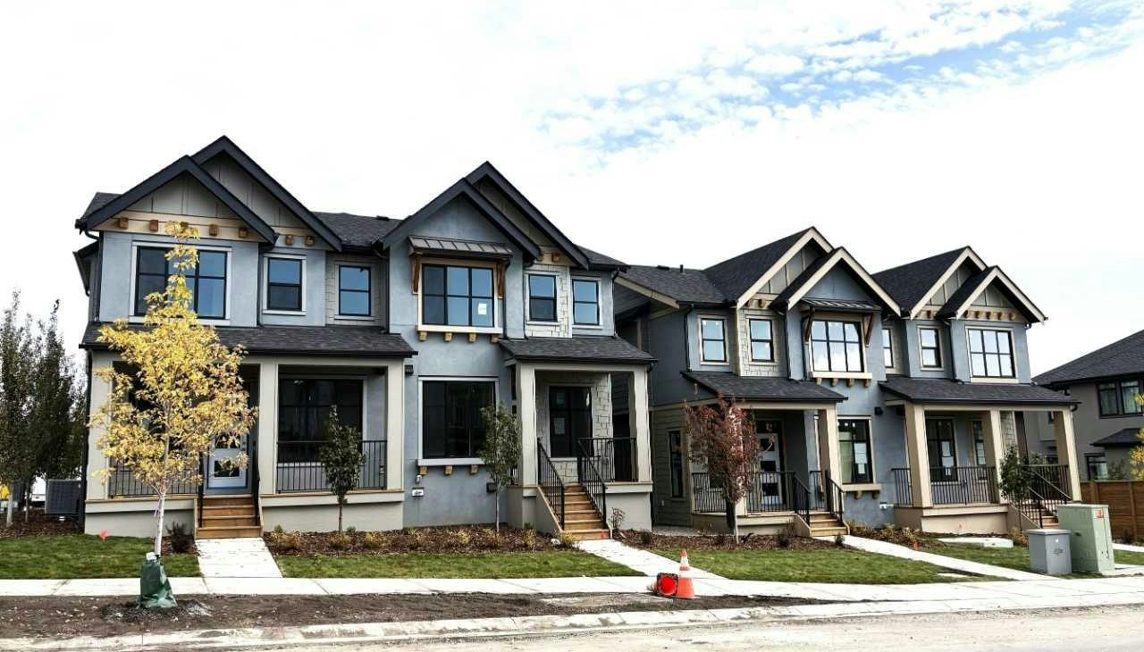 2236 81st Street SW, Calgary, AB, T3H 6M4