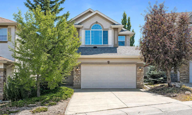 112 Panamount Rise NW