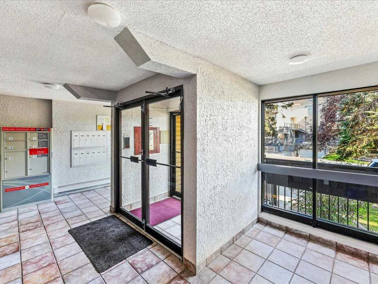409-617 56 Avenue SW, Calgary, AB, T2V 0G9 - 5
