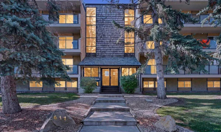 409-617 56 Avenue SW
