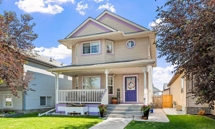 85 Evermeadow Manor SW