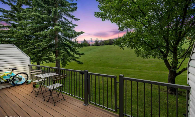 17 Patina Park SW