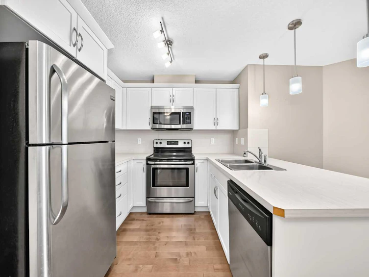 106-304 Cranberry Park SE, Calgary, AB, T3M 1W2 - 7