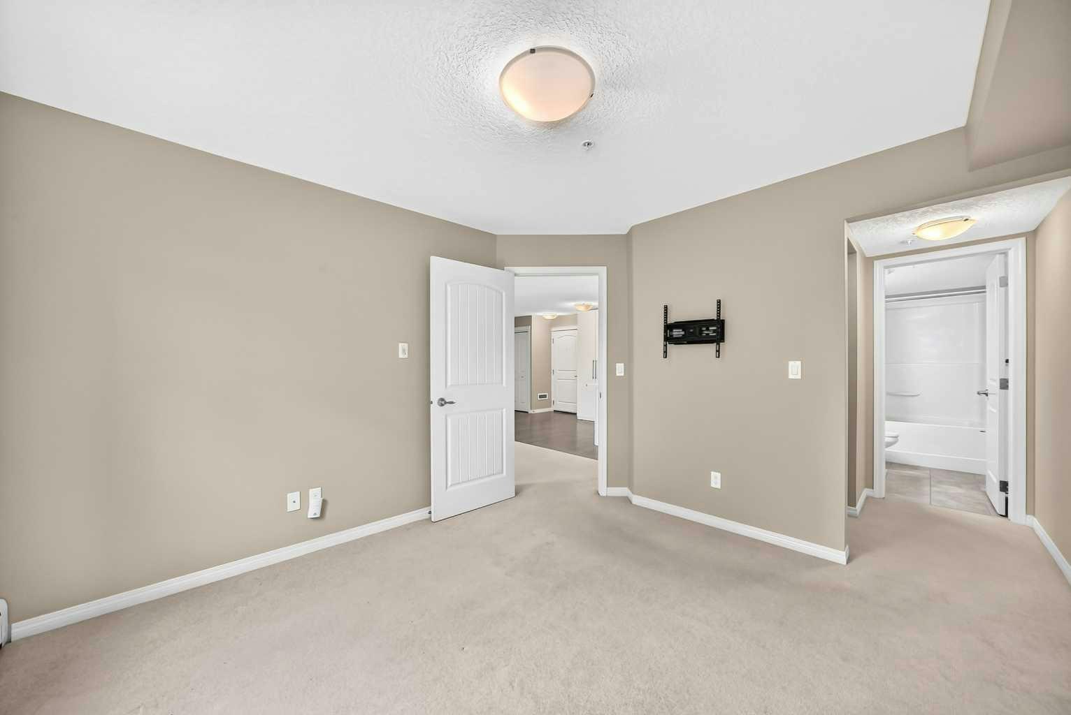 106-304 Cranberry Park SE, Calgary, AB, T3M 1W2 - 22