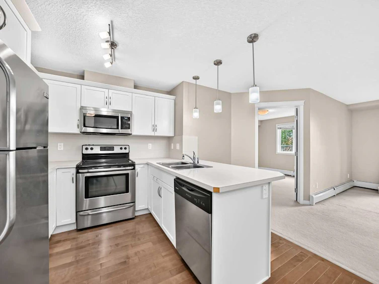 106-304 Cranberry Park SE, Calgary, AB, T3M 1W2 - 8