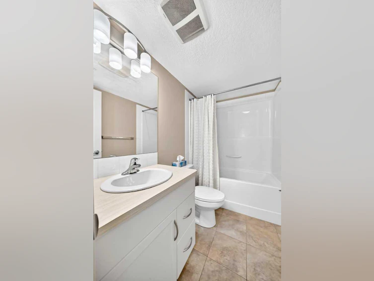 106-304 Cranberry Park SE, Calgary, AB, T3M 1W2 - 25