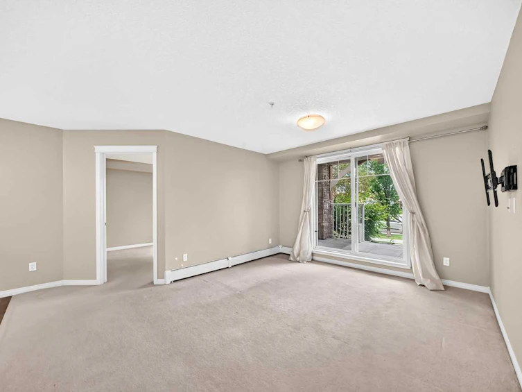 106-304 Cranberry Park SE, Calgary, AB, T3M 1W2 - 12
