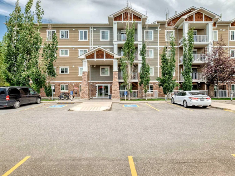 106-304 Cranberry Park SE, Calgary, AB, T3M 1W2 - 2