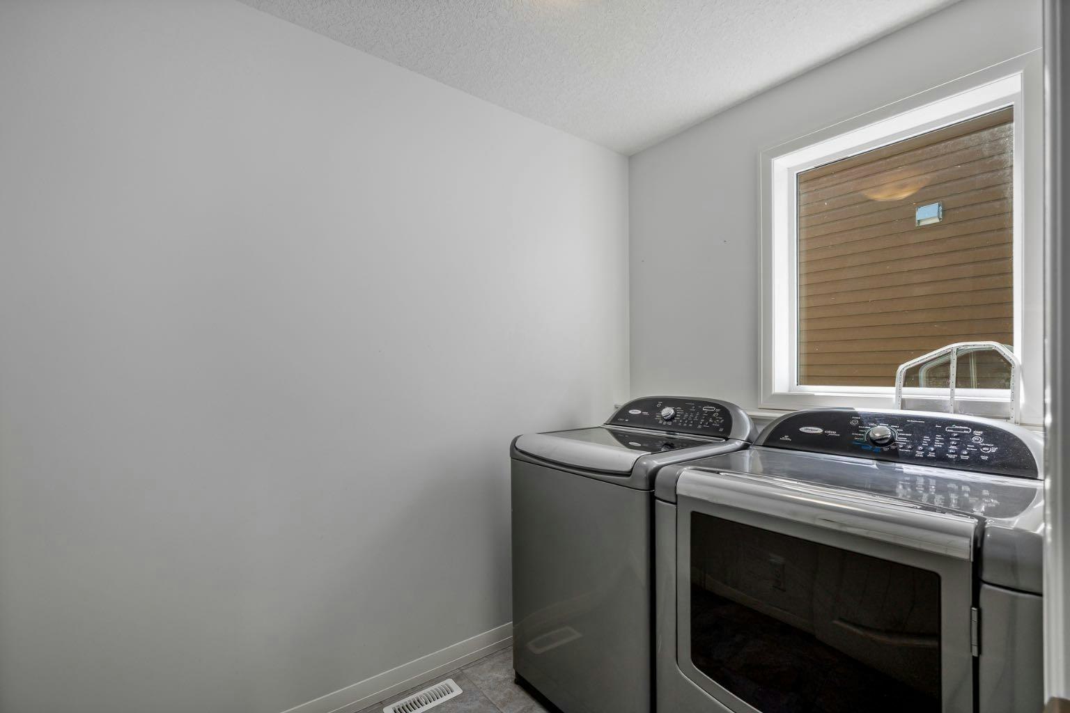 31 Chaparral Valley Way SE, Calgary, AB, T2X 0S1 - 25